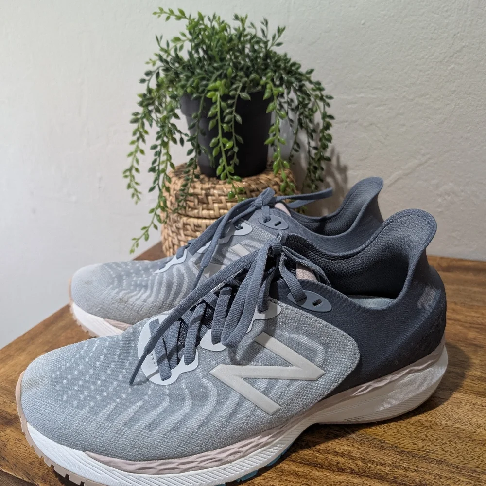 New Balance Men's‎  860 V11 W860S11 Gray Running Shoes Lace Up Low Top Sz 9.5D_2
